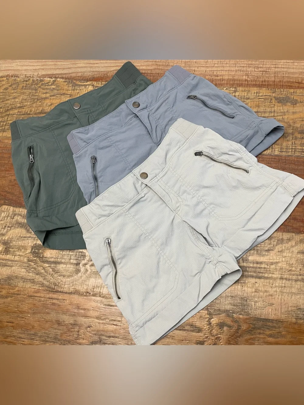 Lot /3 Athleta Trekkie Shortie Shorts Women's Size 2 Green Nylon hiking Outdoor - Picture 1 of 9